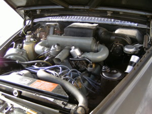 V8 engine in Rover P5B.